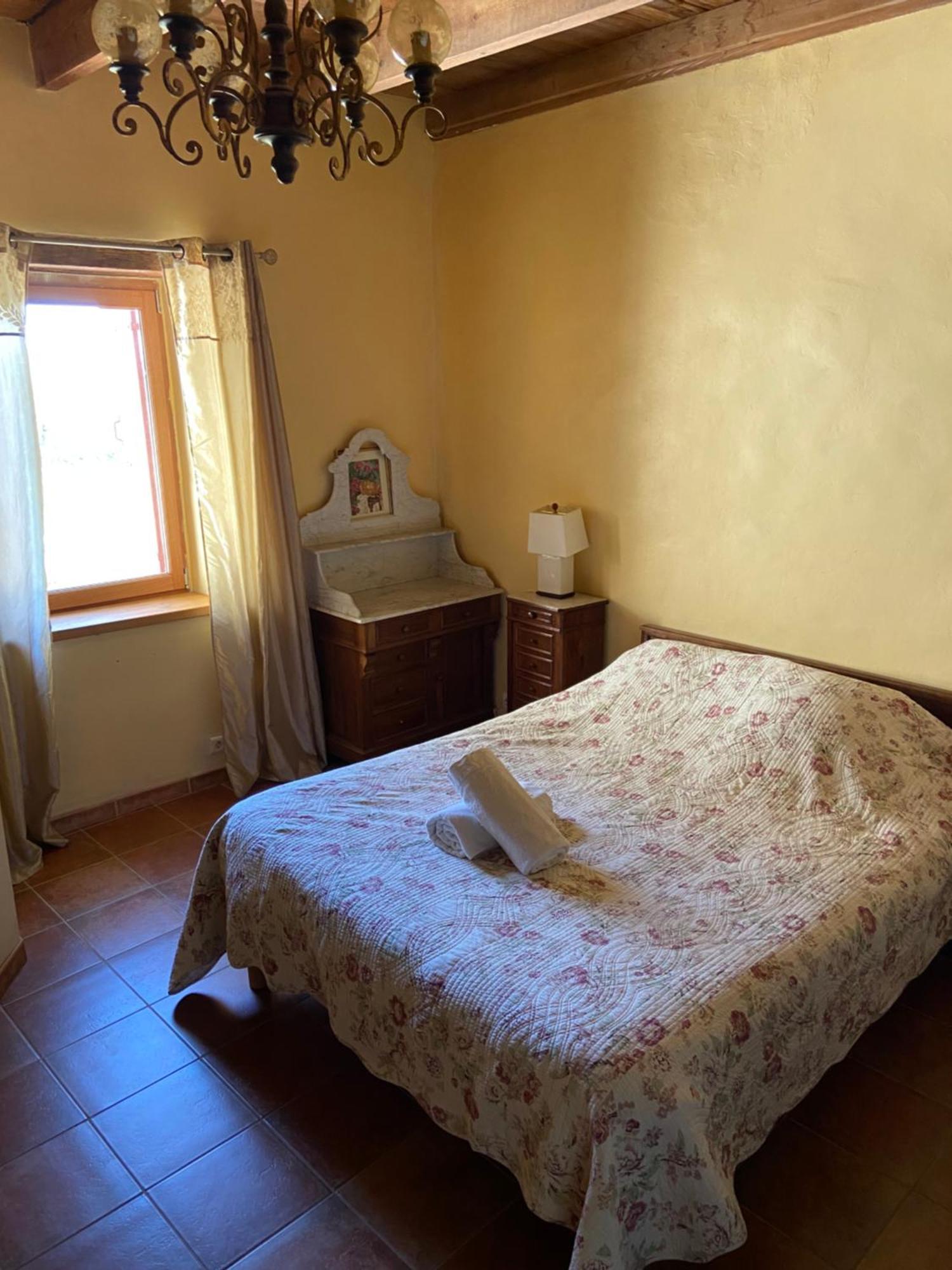 Domaine De Cousignac Bed and Breakfast Bourg-Saint-Andéol Εξωτερικό φωτογραφία